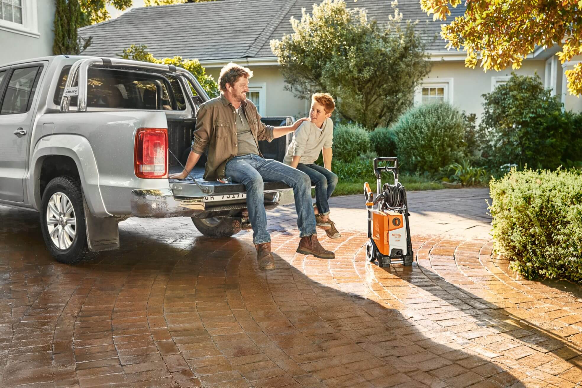 Stihl Met Een Hogedrukreiniger De Auto Wassen 4